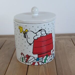 Snoopy Peanuts Christmas Holiday Cookie Treat Jar